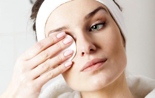 خواص ژل رویال تازه برای سیاهی دور چشم